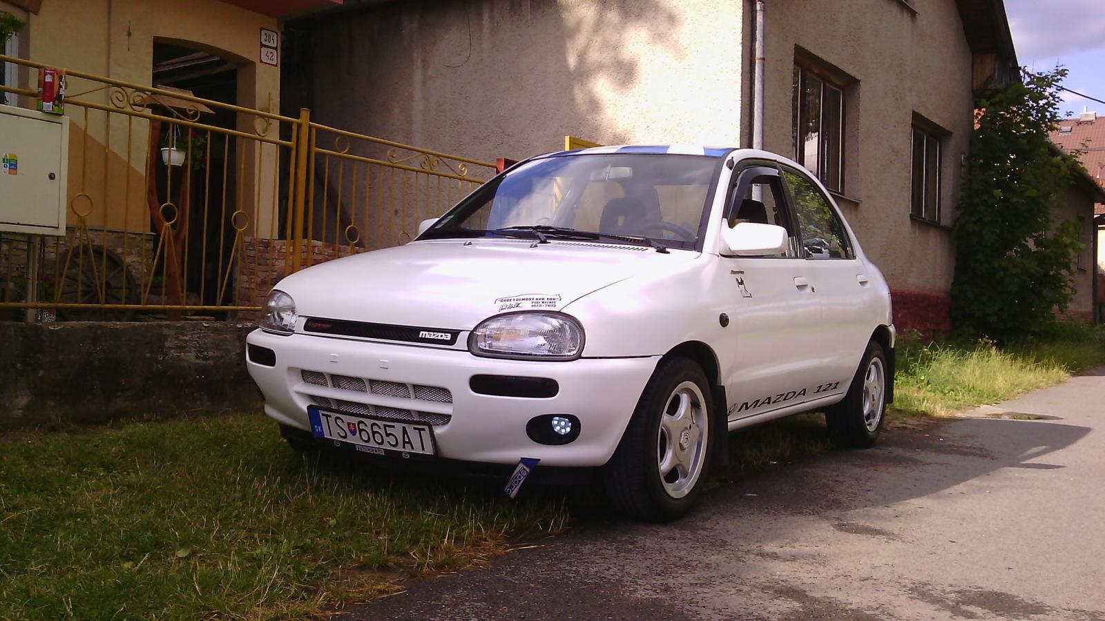 Mazda 121 db